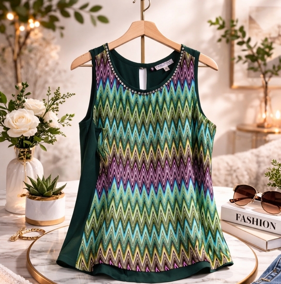 Jennifer Lopez Tops - ✨Jennifer Lopez Multicolor Chevron Sleeveless Top – Slightly Used